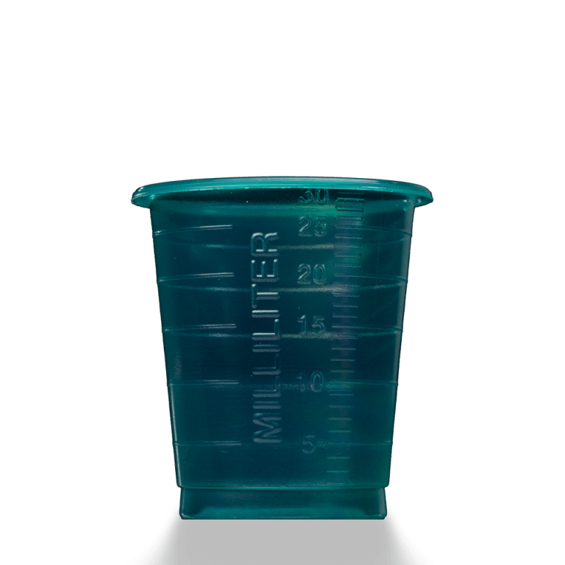 En transluscent tealfarvet MED COMFORT ECO engangsmedicinkop 30 ml gradueret fra AMPri Handelsgesellschaft mbH med milliliter-markering, afbildet foran en enkel hvid baggrund.