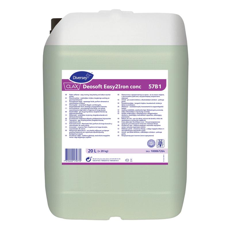 En gennemsigtig 20-liters beholder med Diversey Clax Deosoft Easy2Iron Conc 57B1 skyllemiddel med strygevenlige egenskaber, ideel til professionelle vaskerier, med hvidt skruelåg og mærket etiket.