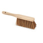 Den Nölle Profi Brush industrielle håndkost, 28 cm poly-kokos med ophængshul fra Nölle Profi Brush børste- & penselteknik e.K., har stive brune børster og et lyst træskaft, fotograferet på hvid baggrund.
