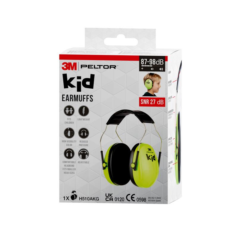 Afbildet er en æske 3M™ PELTOR™ kapselhøreværn til børn fra 3M Deutschland GmbH med en hvid og neongrøn emballage, hvorpå et barn er afbildet, der bærer kapselhøreværnet, og hvorpå de vigtigste funktioner samt støjreduktion er angivet på forsiden.