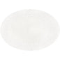 Das ovale weiße Papierdeckchen Tortenspitzen oval 17x24 cm von Duni GmbH (Packung 250 Stück) hat einen dekorativen Spitzenrand und eine glatte Mitte - perfekt zum Verzieren von Torten und Gebäck. Abgebildet auf weißem Hintergrund.