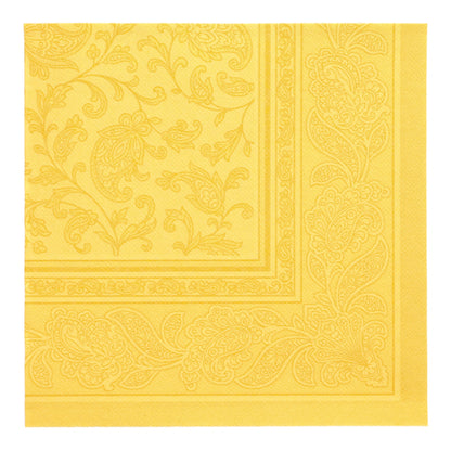 Eine gelbe PAPSTAR GmbH 50 Servietten "ROYAL Collection" Serviette (1/4-Faltung, 40 x 40 cm) mit Paisley- und Blumenprägung ist von oben gefaltet abgebildet.