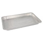 Starpak 3 Gastronorm-beholderen er en rektangulær engangsbageform af aluminium (5,2 l, 3,7 cm x 32,5 cm x 52,5 cm, 1/1), ideel til professionelle køkkener og sælges i et sæt med 3 med krympefolie. Illustration på hvid baggrund.