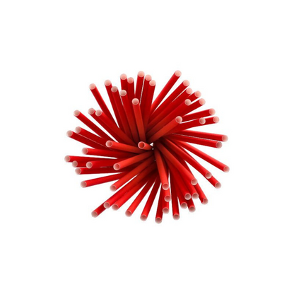 En gruppe bæredygtige røde papir-sugerør fra mærket PAPSTAR Shake-sugerør med en diameter på 8 mm og en længde på 25 cm er arrangeret cirkulært, hvor de hvide spidser peger udad.