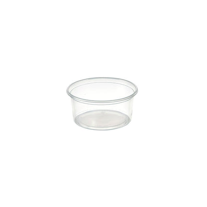 En Delipack rund Transparent PP 101x101 beholder fra Duni GmbH (pakke à 50 stykker), åben og ideel til opbevaring af mad, præsenterer sig på en enkel hvid baggrund.
