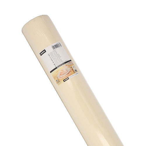 En nærbillede af Starpak-dugen, stoflignende, Airlaid 20 m x 1,2 m i en gennemsigtig emballage med stregkode og produktetiket, der fremhæver dens stoflignende udseende.