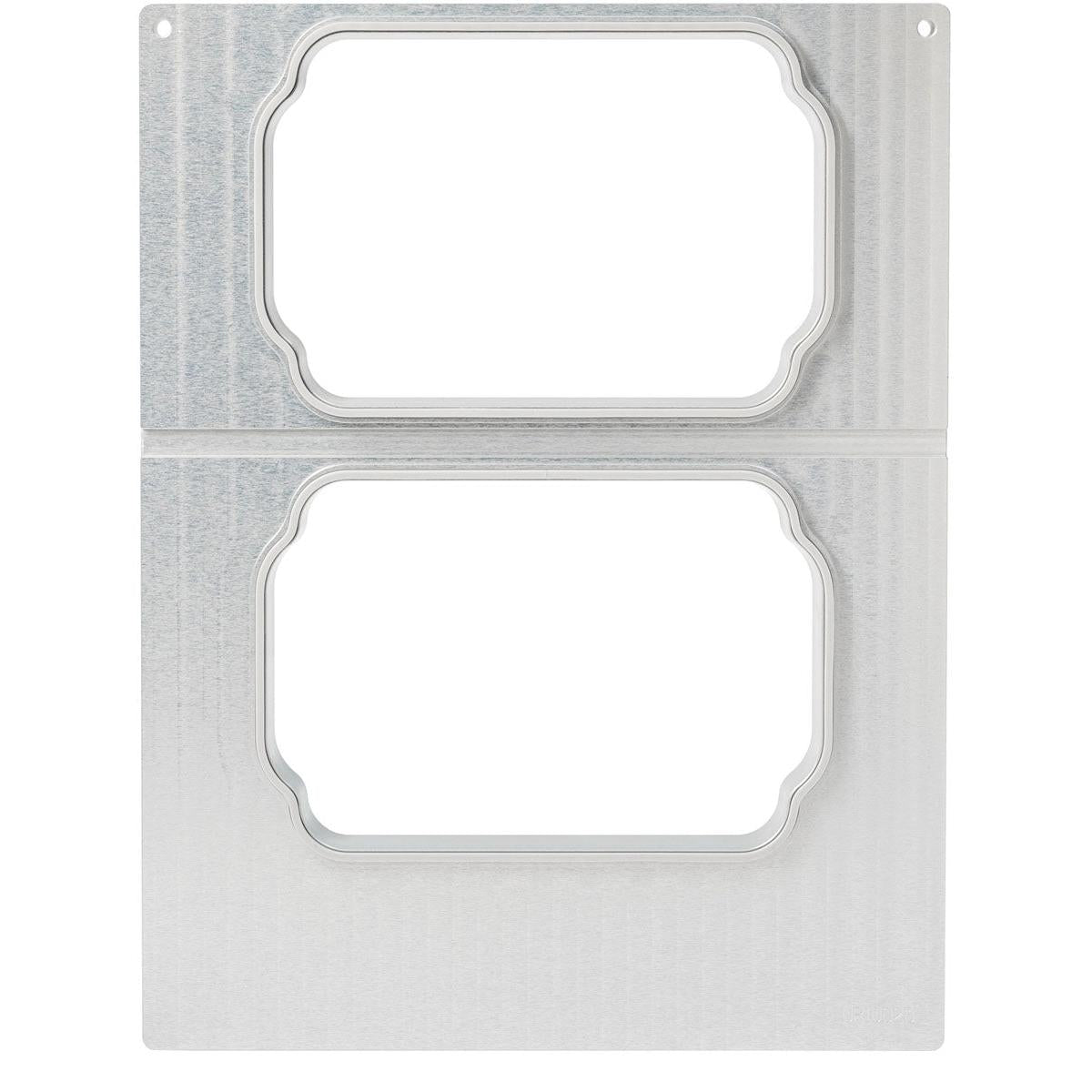 En sølvplade med to afrundede rektangulære udskæringer, der passer til kassette DF15/25 til PP-skål Take Away 900 ml (2-brug) fra Duni GmbH, arrangeret oven på hinanden og forsynet med dekorative kanter.