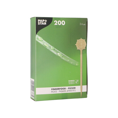 En grøn boks fra PAPSTAR GmbH fingerfood-picker "Rat" 9 cm (200 stykker) på pappbakke er afbildet med en picker og produktdetaljer på emballagen - perfekt til fester.