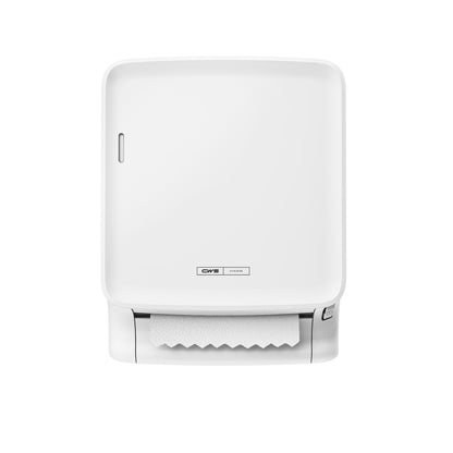 CWS PureLine Paperroll | Pakke (1 stk) fra CWS er en hvid, vægmonteret dispenser med synligt papirhåndklæde, der står foran en ensfarvet baggrund - ideel til hygiejniske og miljøvenlige omgivelser.