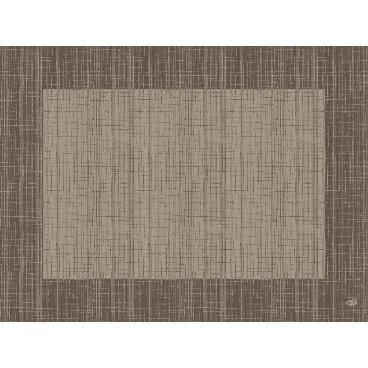 Et minimalistisk, geometrisk billede viser en kvadratisk, beige flade med en vævet tekstur, der er centreret på en mørkere, brun baggrund og minder om det gitterlignende design af Dunicel dækkeservietter 30 x 40 cm Linnea greige fra Duni GmbH (100 stykker).