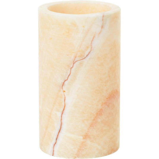 Duni GmbH’s lysestage i mineralonyx (125 x 70 mm) imponerer med sit elegante design i lys beige med naturlige årer og en åben overside, der fremstår tydeligt på en enkel hvid baggrund. Pakkeindhold: 1 stk.