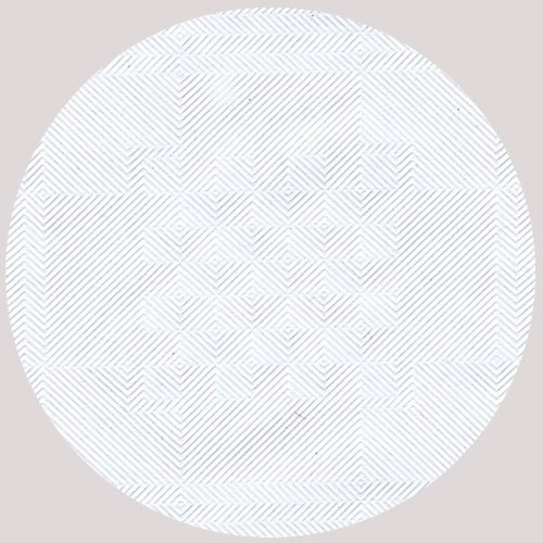 Et cirkelformet, geometrisk mønster med tynde diagonale linjer og rombeformede motiver på lysegrå pryder PAPSTAR Papirserviet med damastprægning, hvid, 10 m x 1,2 m | Folie (1 rulle) fra PAPSTAR GmbH – perfekt som elegant borddekoration.