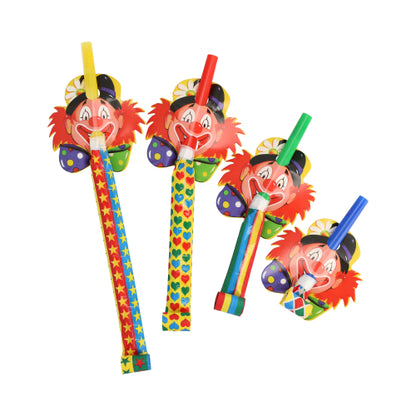 Die PAPSTAR Partyrüssel "Clowngesicht" (4 Stück) von PAPSTAR GmbH bieten bunte, lustige Clownsgesichter mit verspielten Mustern - perfekt als fröhliche Accessoires für jede Kinderparty. Abgebildet in einer Reihe auf weißem Hintergrund.