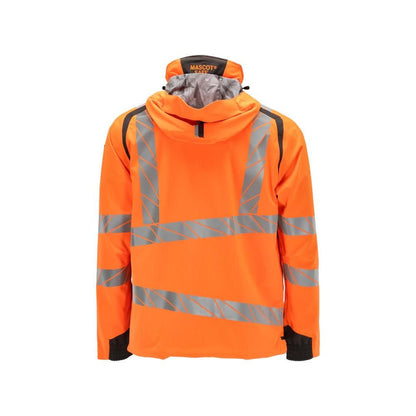 Hård skaljakke med let foerjakke