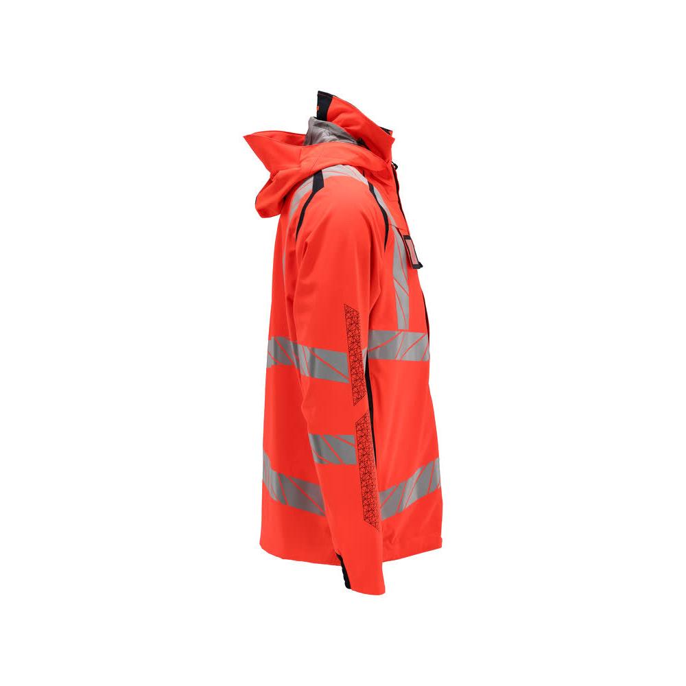 Hård skaljakke med let foerjakke