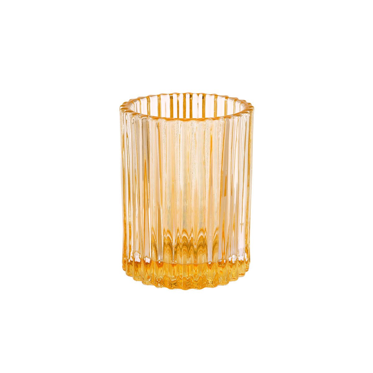 Lysestagen Comodo fra Duni GmbH (70x55 mm) i creme-gul er en stilfuld glasbæger med vertikale riller og en tyk bund, perfekt til elegante dekorationer. Pakke: 1 stk.