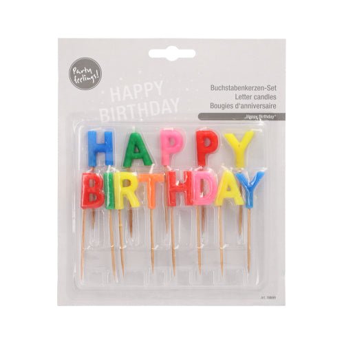 De PAPSTAR bogstavlys "Happy Birthday", 8 cm, fra PAPSTAR GmbH, kommer som en enkelt blisterpakning - festlige bogstavlys på stilk, ideelle fødselsdagslys til at dekorere enhver fest.