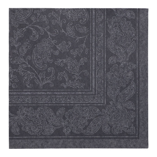 Nærbillede af en kvadratisk, sort serviet PAPSTAR 50 servietter "ROYAL Collection" 1/4-fold 40 x 40 cm fra PAPSTAR GmbH med detaljeret paisley- og blomster mønster på kanten og i midten.