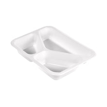Die Duni GmbH PP-Schale Caterline 3 Transparent PP Food Tray (227x178x40 mm, Packung mit 216 Stück) ist mit drei Fächern ausgestattet, ideal für die Gastronomie oder das Catering, dargestellt auf einem schlichten weißen Hintergrund.