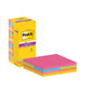 En gul æske fra 3M Deutschland GmbH Post-it® Super Sticky Notes (76x76mm, 90 ark/blok, 16 blokke/pakke, forskellige farver) vises ved siden af farvede blokke. Emballagen fremhæver mærkelogoet og detaljer som 100% PEFC.