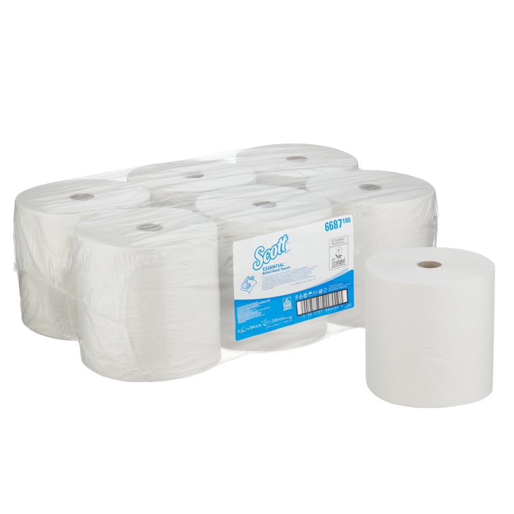 Six Scott® ESSENTIAL™ Håndklæder - Hvid Papirhåndklæde Ruller (6 x 1 ark) fra Kimberly-Clark GmbH er pakket i folie. Etiketten viser mærke og detaljer i blå-hvid og fremhæver de hygiejniske håndklæder.