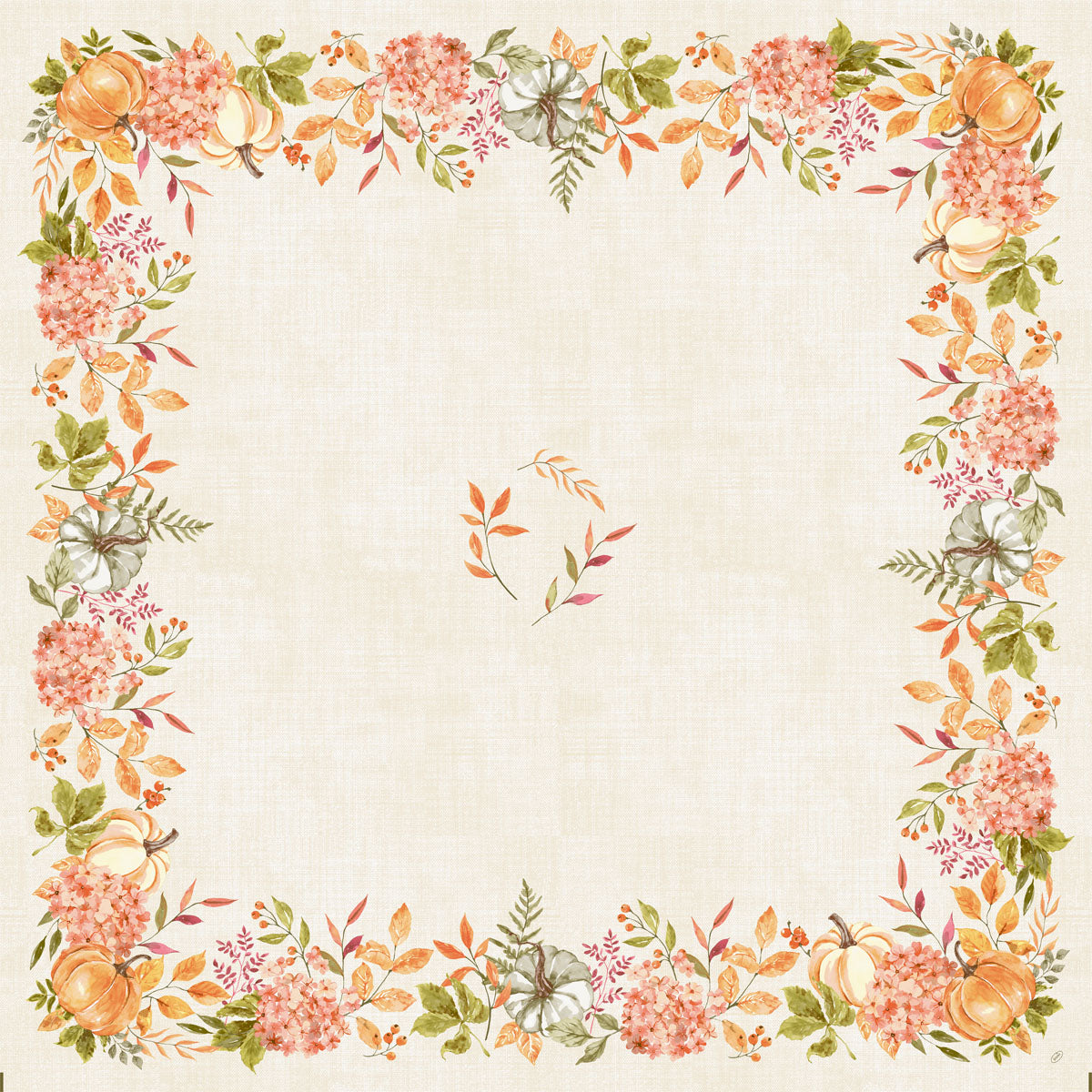 Eine quadratische beigefarbene Dunisilk+ Mitteldecke (84x84cm) der Duni GmbH mit Herbstblumen, Blättern und Kürbissen in warmen Tönen - ideal als Tischdekoration oder passend zu Ihrer Spicy Pumpkin Packung (20 Stück); mit einem zentralen Blätterbüschel.