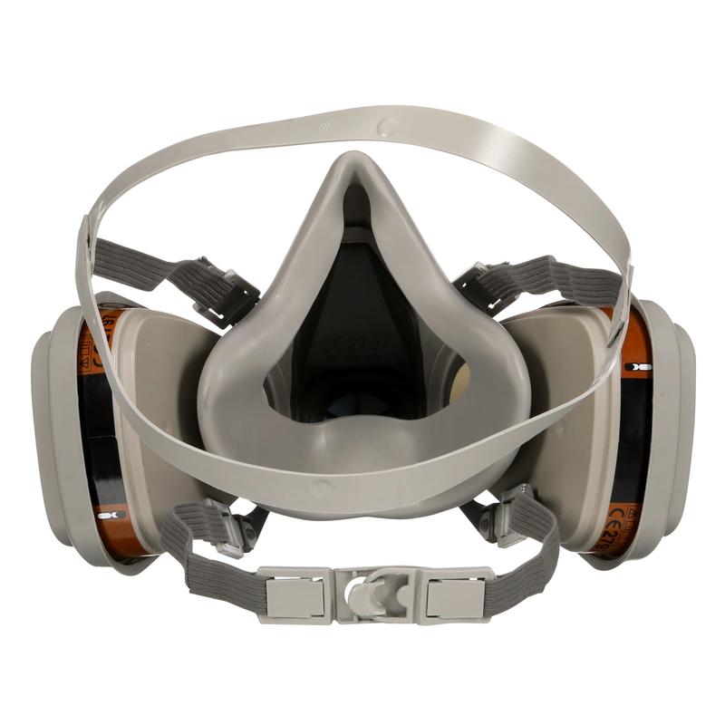 Frontvisning af den grå-orange 3M™ åndedrætsværn 6003KIT-1 fra 3M Deutschland GmbH med to A2P3-filtre til organiske dampe, justerbare stropper og en udåndingsventil af plast.