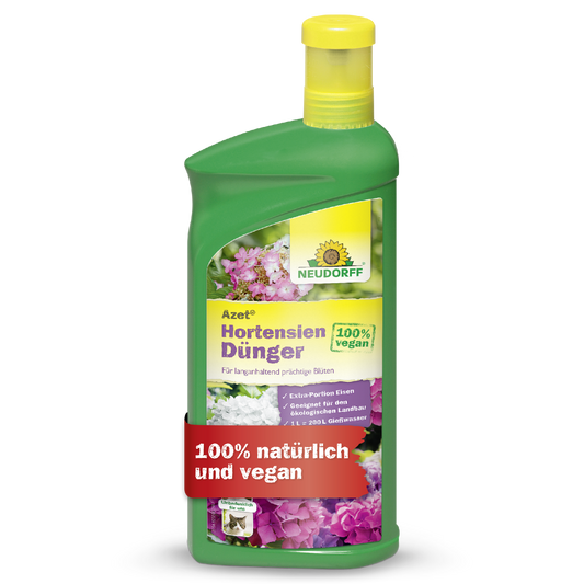 Eine grüne Flasche Neudorff Shop Azet HortensienDünger flüssig mit einer gelben Kappe. Das Etikett zeigt Blumen und die deutschen Sätze "100% vegan" und "100% natürlich und vegan".