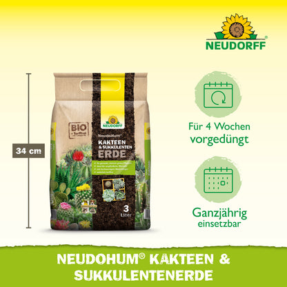 Abgebildet ist ein 3-Liter-Beutel NeudoHum Kakteen & SukkulentenErde von Neudorff Shop, 34 cm groß. Auf der Verpackung steht, dass sie torffrei, hochwertig, 4 Wochen lang vorgedüngt und das ganze Jahr über ideal für Kakteen und Sukkulenten ist.