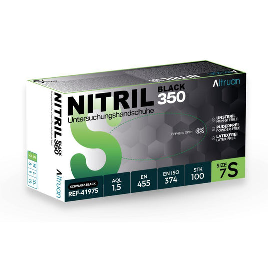 En æske Altruan Nitril 350 Black engangshandsker (sorte) fra BINGOLD GmbH + Co. KG: Størrelse 7S, latexfri, ikke-sterile, pudderfri – 100 stk. pr. æske med sort/grønt design.