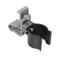 TASKI-holderen til sugeslange fra Diversey Deutschland GmbH & Co. OHG er en grå-sort klemme med klapbar klips, cylindrisk holder og skrueforsegling til sikker fastgørelse på kludeboks holder 7517270/757371 eller tilbehørsholder. Pakke: 1 styk.