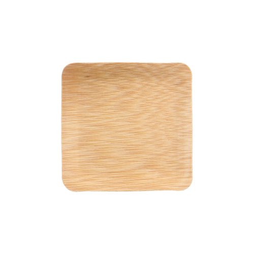 De PAPSTAR Fingerfood tallerken bambus "pure" firkantet 8,5 cm (10 stykker) fra PAPSTAR GmbH er miljøvenlige, firkantede engangstallerkener lavet af bambus - biologisk nedbrydelige og ideelle til bæredygtigt serverede snacks.