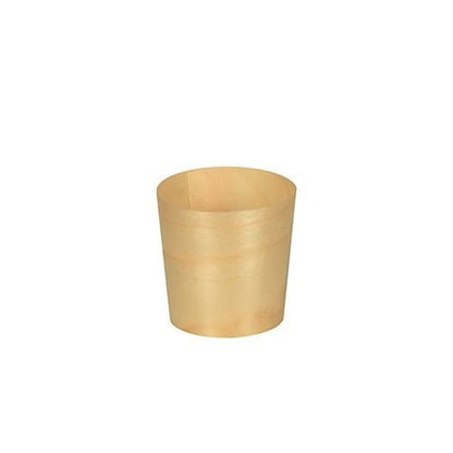 De PAPSTAR fingerfood-skåle af træ "pure", rund, Ø 4,5 cm (12 stykker) fra PAPSTAR GmbH er små, runde træskåle, der er ideelle til servering af fingerfood og miljøvenligt forbedrer ethvert dækket bord. Afbildet på en enkel hvid baggrund.