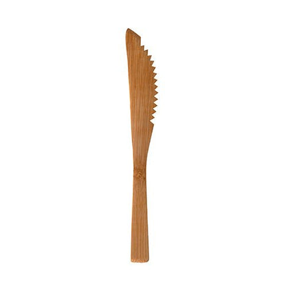 Den PAPSTAR bambuskniv "pure" (16 cm) fra PAPSTAR GmbH, miljøvenlig og stabil, vises mod en hvid baggrund - en praktisk engangskniv i en pose med 10 stykker.