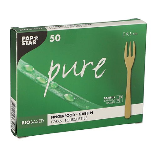 En grøn boks med 50 fingerfood-gafler af bambus "pure" fra PAPSTAR GmbH, hver 9,5 cm, med miljøvenlige bambusgafler og et dugdækket bladmotiv. Ideel til bæredygtige events og bevidst servering.