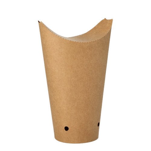 Den PAPSTAR 50 pommes frites-holder, pap rund Ø 6 cm brun fra PAPSTAR GmbH er en brun, kegleformet, biologisk nedbrydelig pommes frites-holder med buet overkant og to små huller nær bunden, præsenteret oprejst på hvid baggrund.
