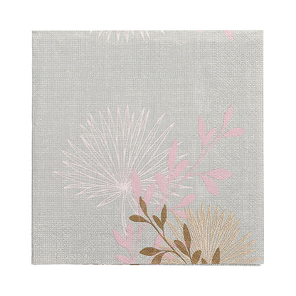 Die PAPSTAR 20 Servietten, 33x33 cm, 3-lagig, Set 4 von PAPSTAR GmbH haben einen strukturierten hellgrauen Hintergrund mit gestickten botanischen Motiven in Rosa, Hellbraun und Braun - ideal für eine elegante Tischdekoration.