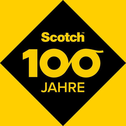En sort rhombe på gul viser Scotch™-logoet og "100 ÅR", med nullerne som uendelighedssymbol, og fejrer Scotch™ DECO saksen (16,5 cm) fra 3M Deutschland GmbH i grøn, blå eller pink - 1 pr. pakke.