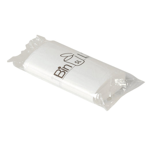 Ein Stapel weißer Bin Line Beutel 5L Müllbeutel (340x390mm, 10my LLDPE) von Abena Re-Seller GmbH, 20 Beutel pro Rolle, eingewickelt in klarem Kunststoff mit dem Aufdruck "Bin" und dem Müllsymbol auf der Vorderseite für zuverlässige Stabilität.