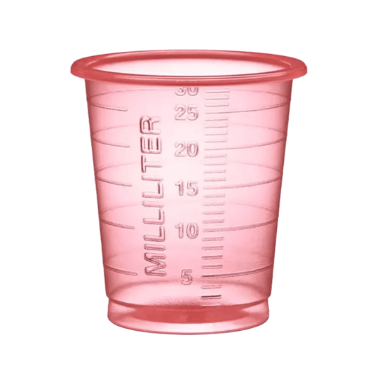 AMPri MED-COMFORT PP Eco engangsmedicinkoppen på 30 ml fra AMPri Handelsgesellschaft mbH er en gennemsigtig lyserød kop fremstillet af holdbart polypropylen. Den har præcise millilitermarkeringer fra 5 til 30, hvilket sikrer en nøjagtig dosering.