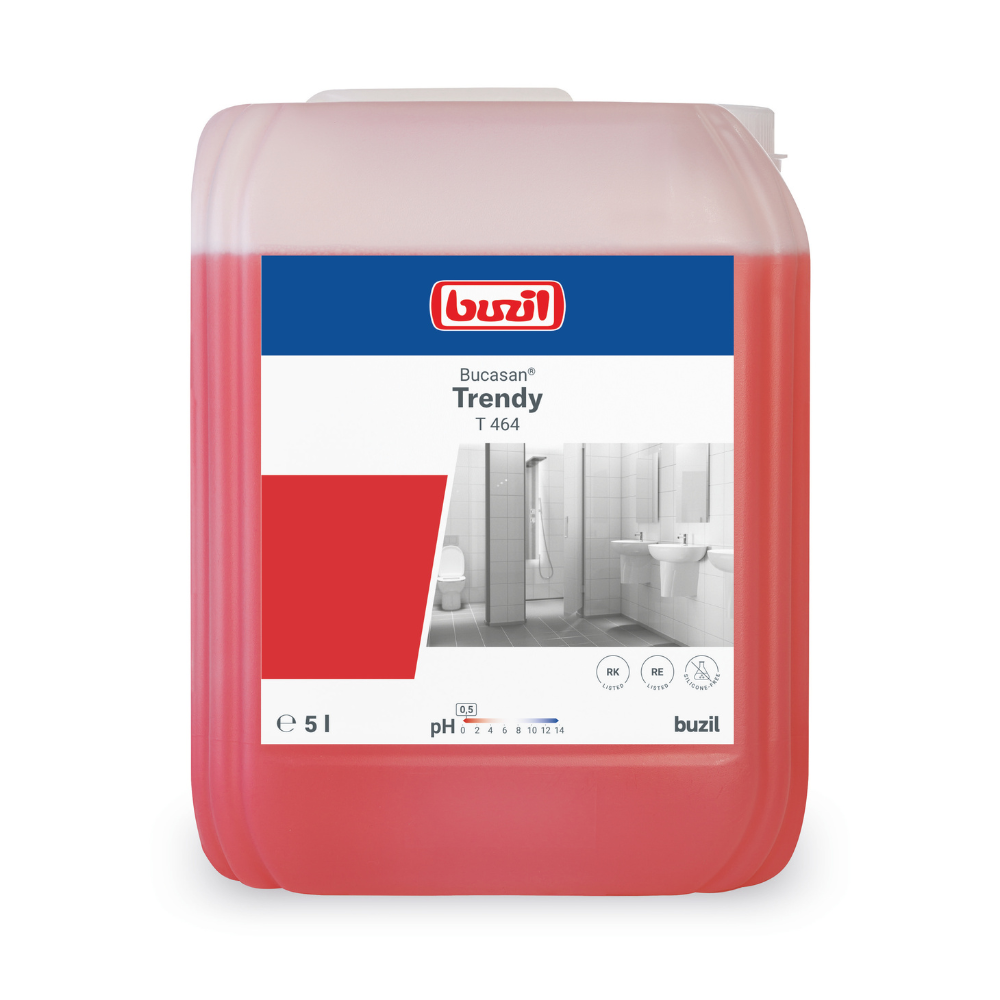 En 5-liters beholder Buzil Bucasan® Trendy T 464, en rød flydende desinfektionsrengøringsmiddel fra BUZIL-WERK Wagner GmbH & Co. KG, sikrer stribefri glans. Etiketten indeholder en stregkode, sikkerhedssymboler og et pH-område på 4,5-5,5. En badeværelsesgrafik indikerer brugen til kalkfjerning.