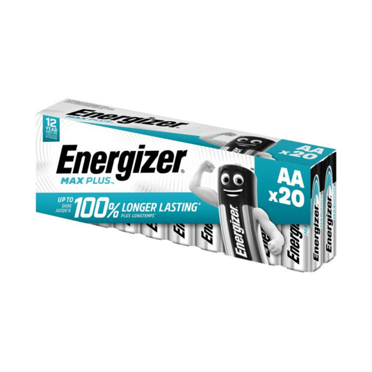 På billedet ses en pakke med 20 stk. Energizer Max Plus Mignon AA-batterier fra Energizer Deutschland GmbH. Emballagen reklamerer med en »100 % længere levetid« og en holdbarhed på 12 år. Mærkenavnet »Energizer Max Plus« er fremhævet på emballagen sammen med et billede af en batterifigur med arme, hvilket understreger batteriets lange levetid og pålidelighed.