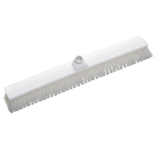 Der GROßRAUMBESEN von Haug Bürsten KG hat steife 0,50 mm PBT-Borsten, misst 600×72×51 mm, hat ein zentrales Griffloch und ist ideal für die Reinigung großer Flächen.