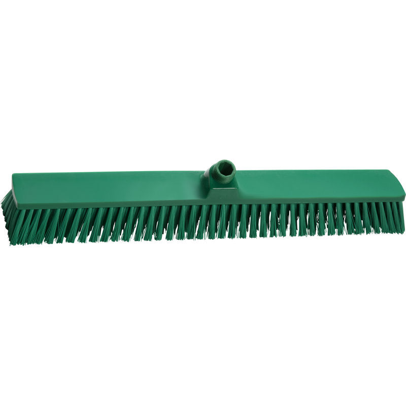 Den Haug Bürsten KG GROßRAUMBESEN, PBT ø 0,50 MM MEDIUM kostehoved (600x72x51 mm) har stive børster og en vinklet skafttilslutning. Afbildet i grøn på hvid baggrund. Ideel til rengøring af store områder.