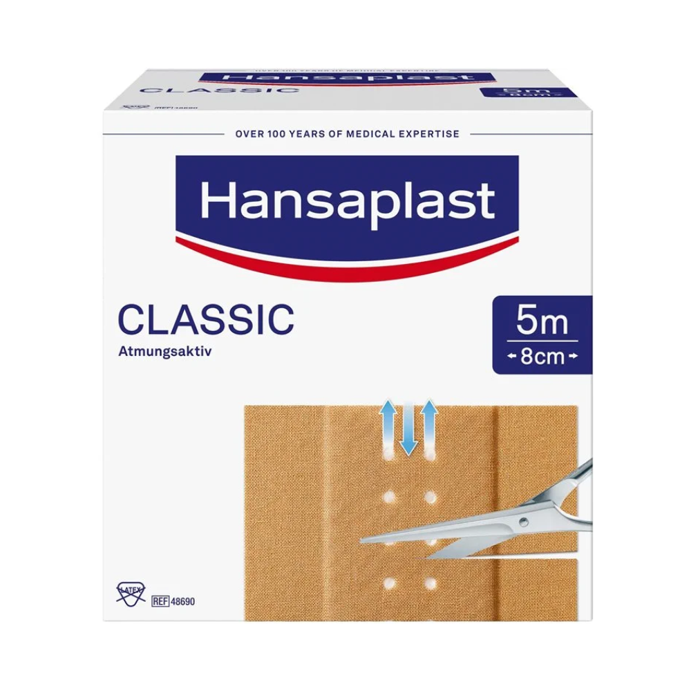 En æske Hansaplast Elastisk plaster fra Beiersdorf AG, med påskrifterne "Over 100 års medicinsk ekspertise" og "åndbar". Den angivne størrelse er 8 cm x 5 m.