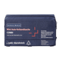 En marineblå førstehjælpstaske med teksten „Holthaus Mini Combi Auto-Verbandtasche“ fra Holthaus Medical GmbH & Co. KG, med et hvidt kors og røde detaljer. Teksten indeholder flere oversættelser af „Erste-Hilfe-Tasche“ og nævner, at indholdet opfylder standarden DIN 13164.