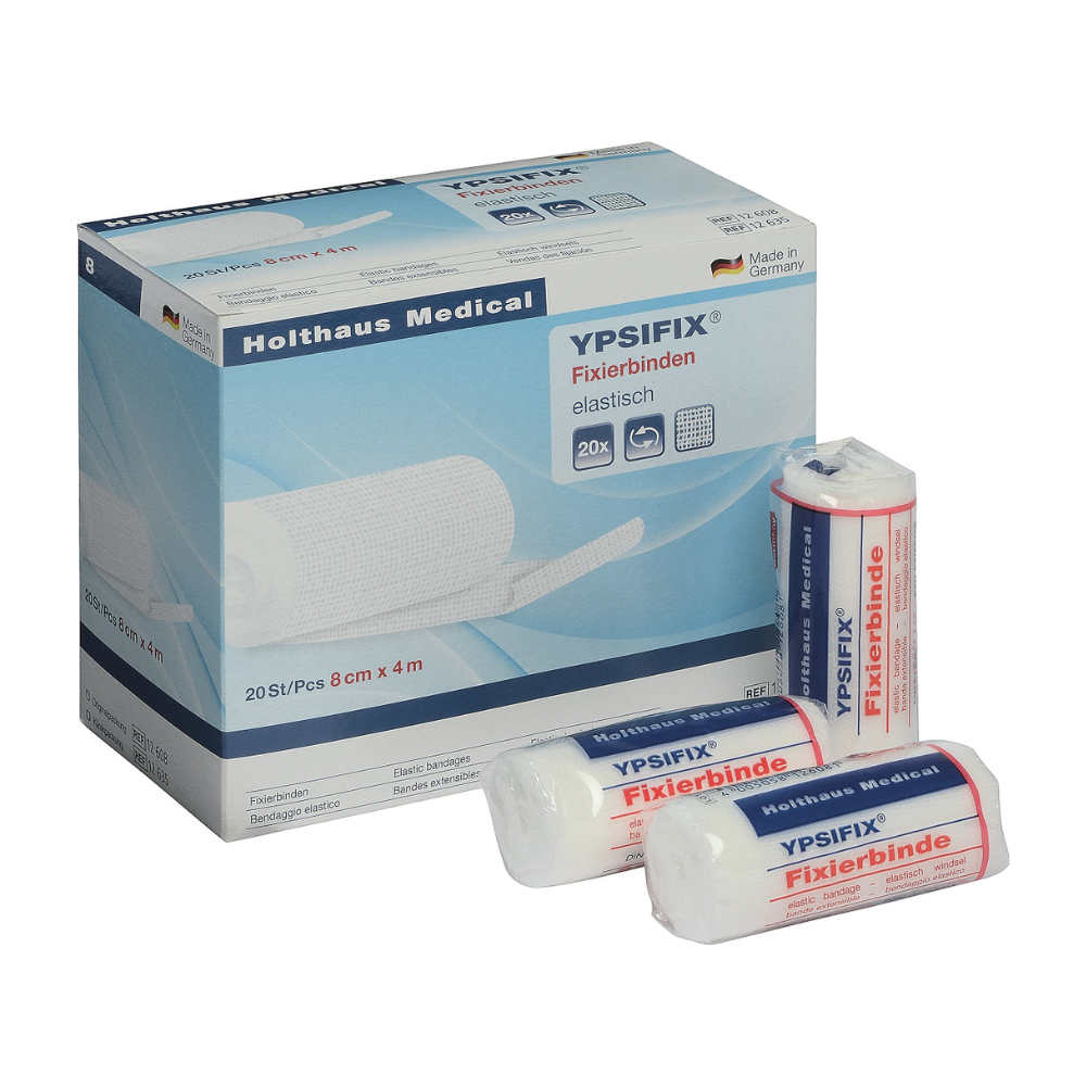 Billede af en æske Holthaus Ypsifix® fikseringsbandage fra Holthaus Medical GmbH & Co. KG, 8 cm x 4 m. Æsken indeholder 20 individuelle bandager. Tre individuelle bandager er afbildet foran på æsken; to er vakuumpakket i plastik, mens en er delvist pakket ud. Fremstillet i Tyskland, perfekt til fastgørelse af sårforbindinger.