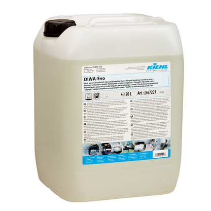 En 20-liters beholder af gennemsigtig plast med sort skruelåg, mærket med "Kiehl DIWA-Evo glas- og opvaskemiddel" fra Johannes Kiehl KG. Den blå-hvid-sorte etiket indeholder instruktioner og faresymboler.