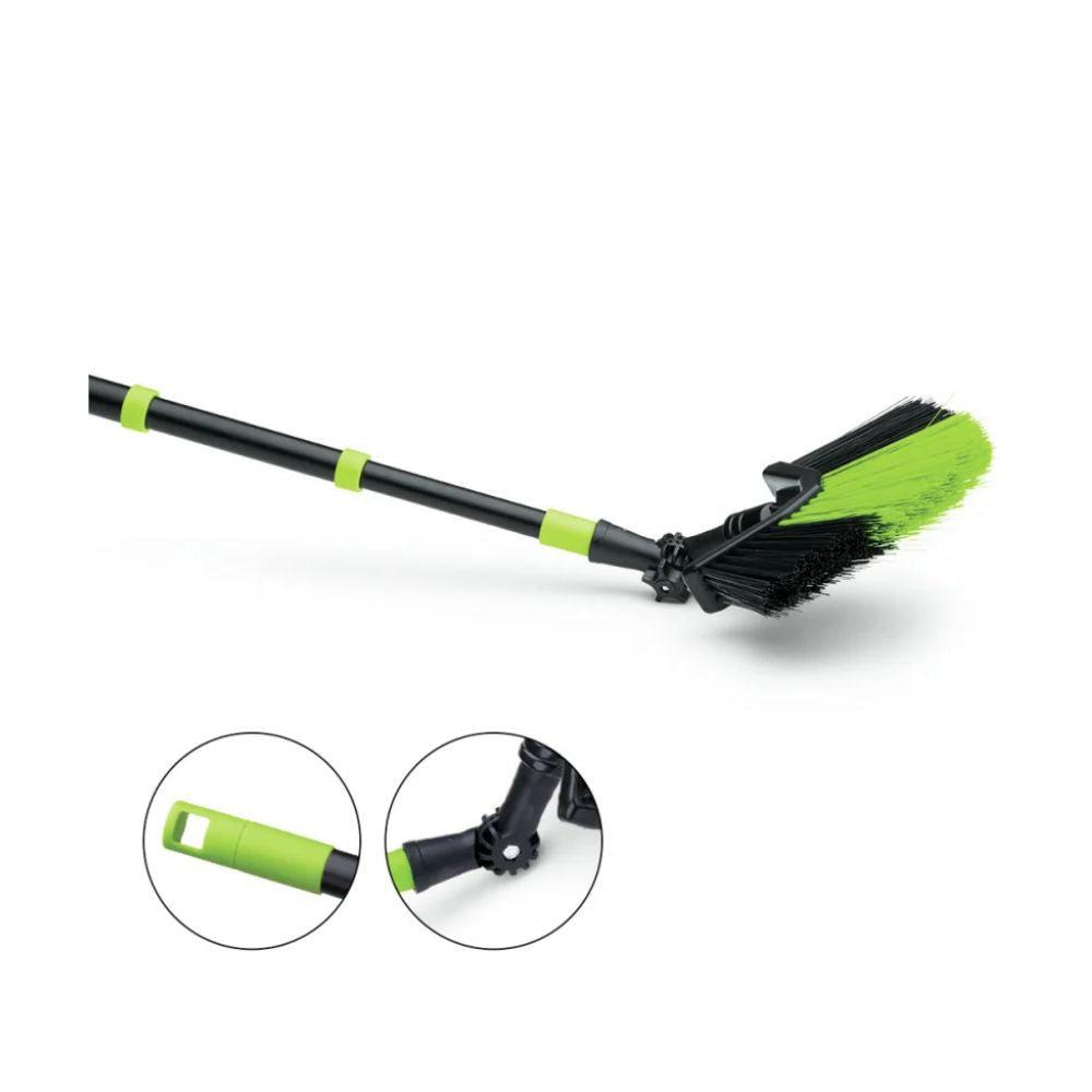 Nölle Profi Brush trekantet kost med teleskopskaft 130-330 cm, syntetisk (1 stk.) fra Nölle Profi Brush børste- & penselteknik e.K., har et vinklet hoved, et justerbart led og et ergonomisk greb i sort og grøn.