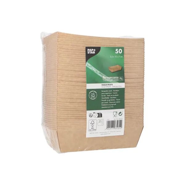 En forseglet stabel af 50 brune PAPSTAR "pure" snackbakker af karton (3,5 x 12 x 7 cm) med en grøn-sort etiket fra PAPSTAR GmbH til miljøvenlige, bæredygtige engangsløsninger.